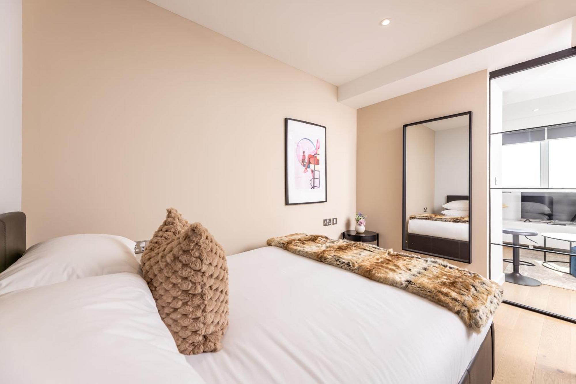 Wem Tower Apartment Londra Exterior foto